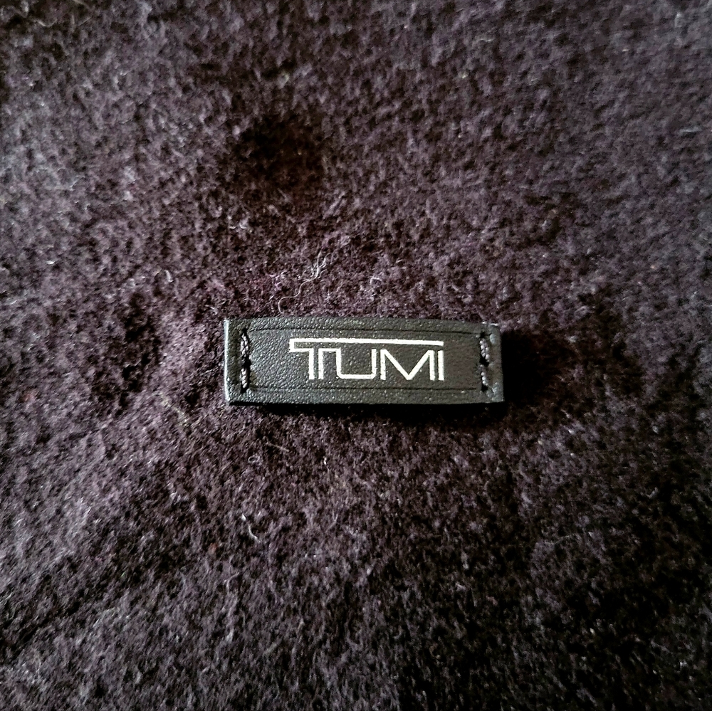 TUMI Dust bag.